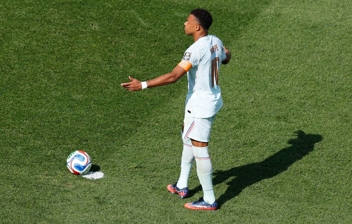 Marruecos: “Un embrollo con el árbitro”… ¿A qué se debió ese lío del penalti fallado por Kylian Mbappé? Marruecos: “Un embrollo con el árbitro”… ¿A qué se debió ese lío del penalti fallado por Kylian Mbappé?